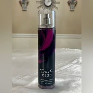 Bath and Body Works (Dark Kiss)